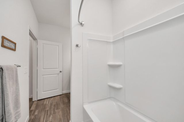 1024 Banyon Tree Lane, Brookshire, TX 77423