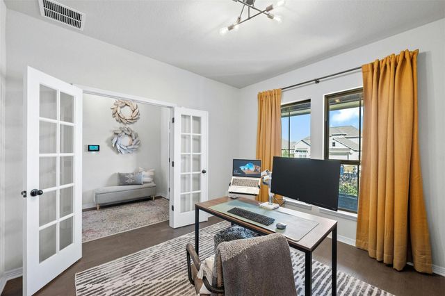 103 Scotsburg ST, Hutto, TX 78634