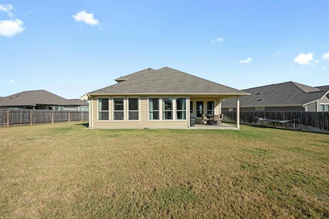 103 Scotsburg ST, Hutto, TX 78634