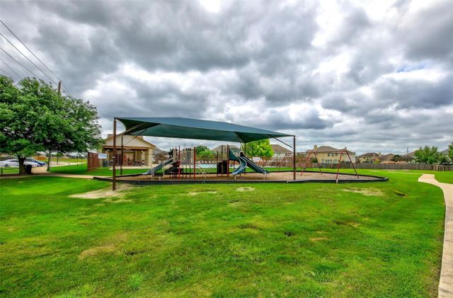 103 Scotsburg ST, Hutto, TX 78634