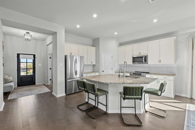 103 Scotsburg ST, Hutto, TX 78634