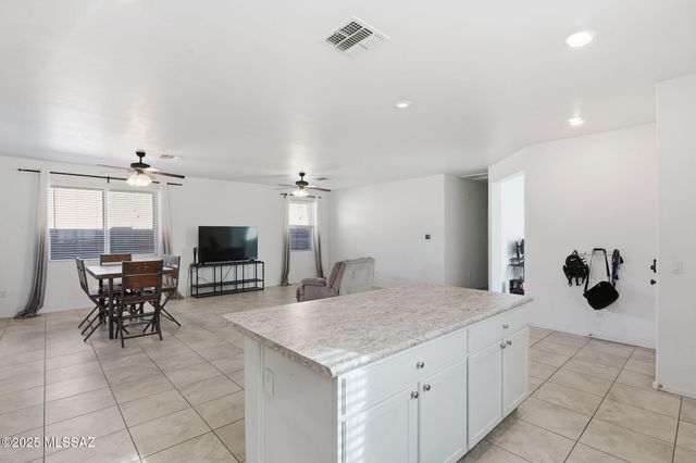5112 Dakota Vista Place, Tucson, AZ 85746