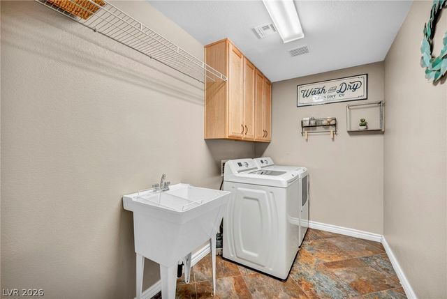 6228 Red Pine Court, Las Vegas, NV 89130
