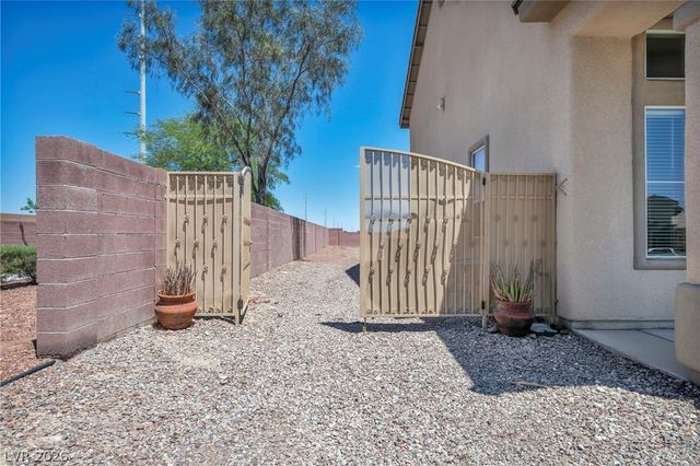 6228 Red Pine Court, Las Vegas, NV 89130