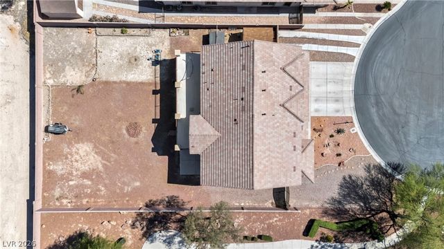 6228 Red Pine Court, Las Vegas, NV 89130