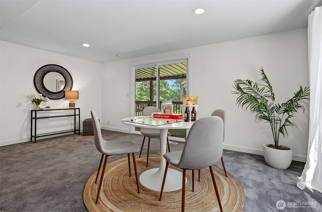 9652 42nd Avenue NE, Seattle, WA 98115