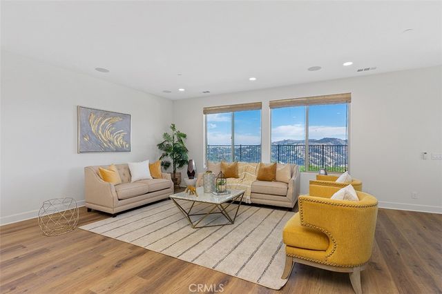 966 Feather Hollow Court, Chino Hills, CA 91709