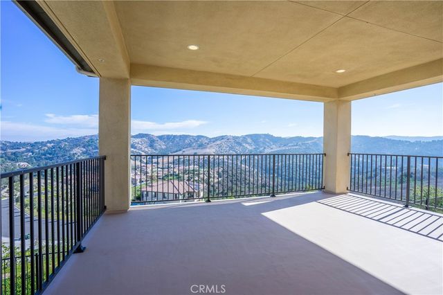 966 Feather Hollow Court, Chino Hills, CA 91709