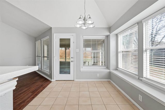 2211 Knob Hill Drive, Corinth, TX 76210