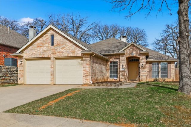 2211 Knob Hill Drive, Corinth, TX 76210