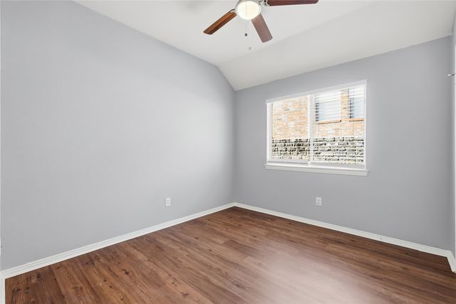2211 Knob Hill Drive, Corinth, TX 76210