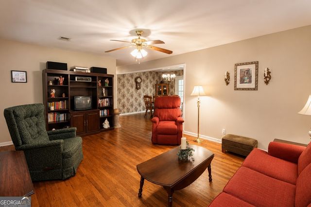 4805 Rockmart Road SE, Silver Creek, GA 30173