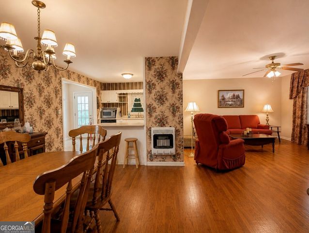 4805 Rockmart Road SE, Silver Creek, GA 30173