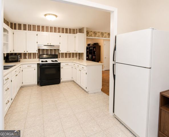 4805 Rockmart Road SE, Silver Creek, GA 30173