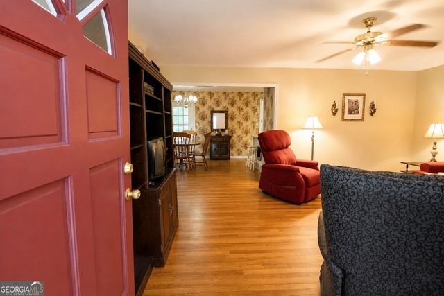4805 Rockmart Road SE, Silver Creek, GA 30173