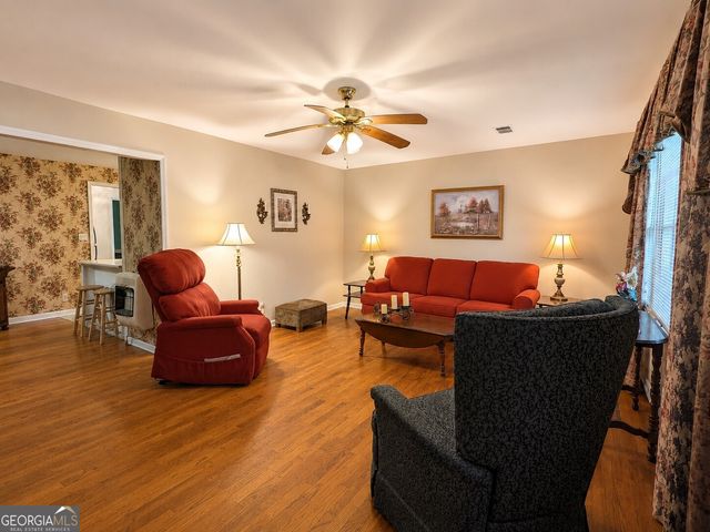 4805 Rockmart Road SE, Silver Creek, GA 30173