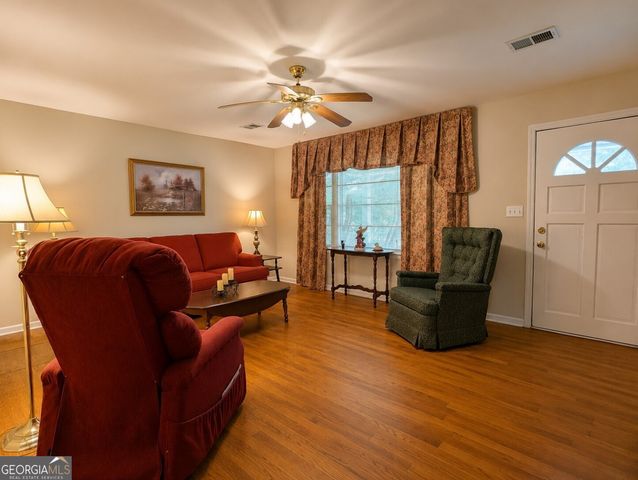4805 Rockmart Road SE, Silver Creek, GA 30173