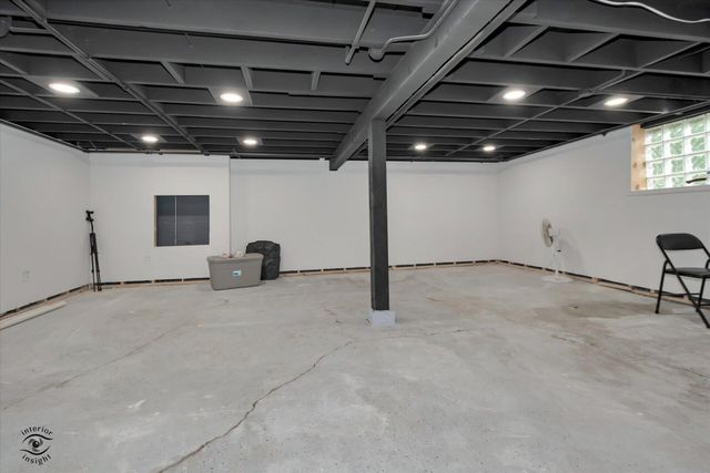 2729 New York Avenue, Whiting, IN 46394