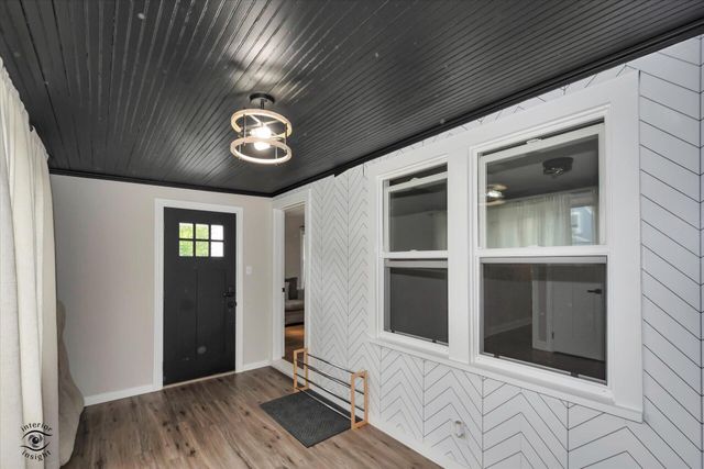 2729 New York Avenue, Whiting, IN 46394