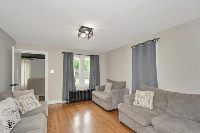 2729 New York Avenue, Whiting, IN 46394