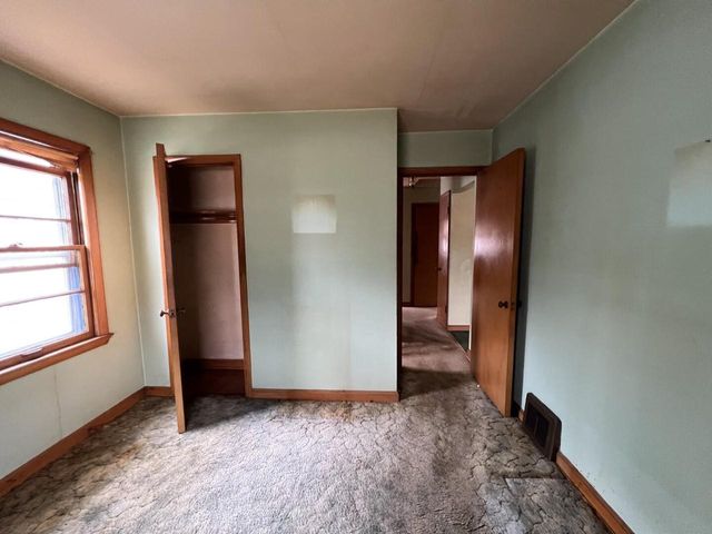 433 S 91st PLACE, Milwaukee, WI 53214