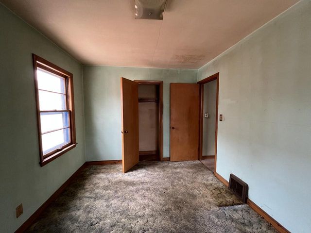 433 S 91st PLACE, Milwaukee, WI 53214