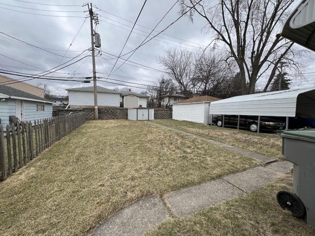 433 S 91st PLACE, Milwaukee, WI 53214