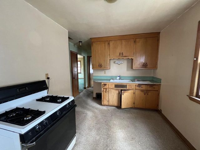 433 S 91st PLACE, Milwaukee, WI 53214