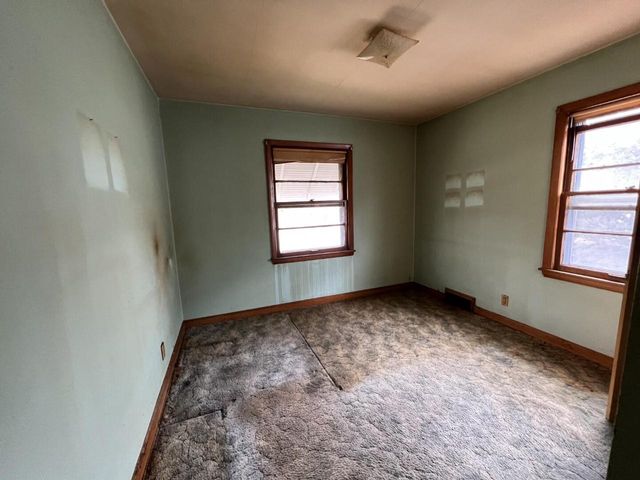 433 S 91st PLACE, Milwaukee, WI 53214