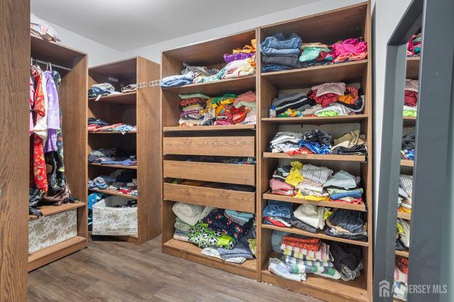 101 Dahlia Circle, South Brunswick, NJ 08810