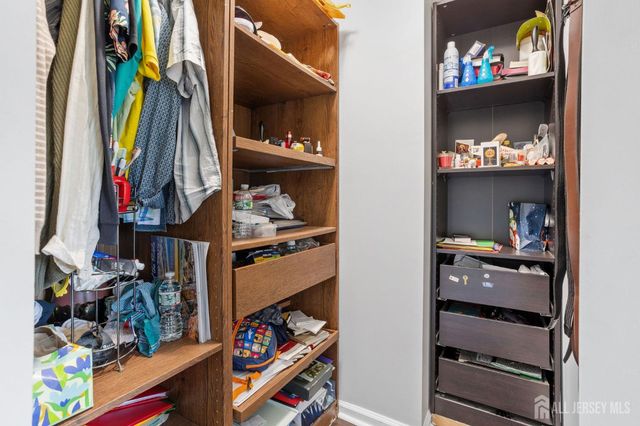 101 Dahlia Circle, South Brunswick, NJ 08810