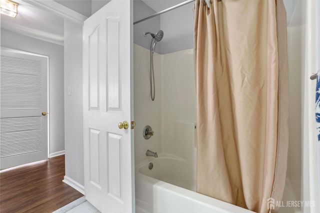 101 Dahlia Circle, South Brunswick, NJ 08810