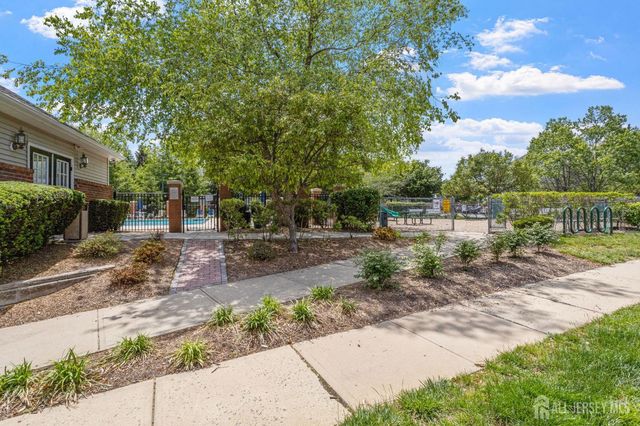 101 Dahlia Circle, South Brunswick, NJ 08810