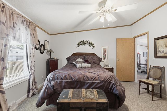 166 Aspen Street NE, Cedar Springs, MI 49319