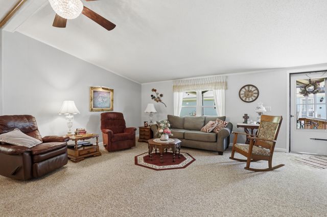 166 Aspen Street NE, Cedar Springs, MI 49319