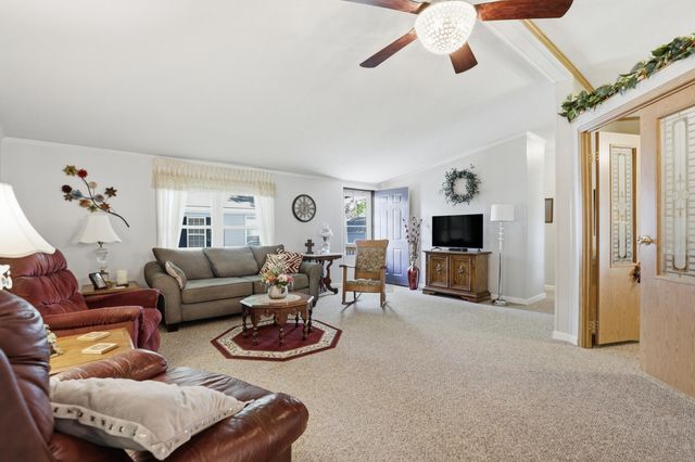 166 Aspen Street NE, Cedar Springs, MI 49319