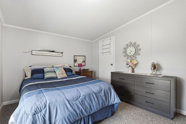 166 Aspen Street NE, Cedar Springs, MI 49319