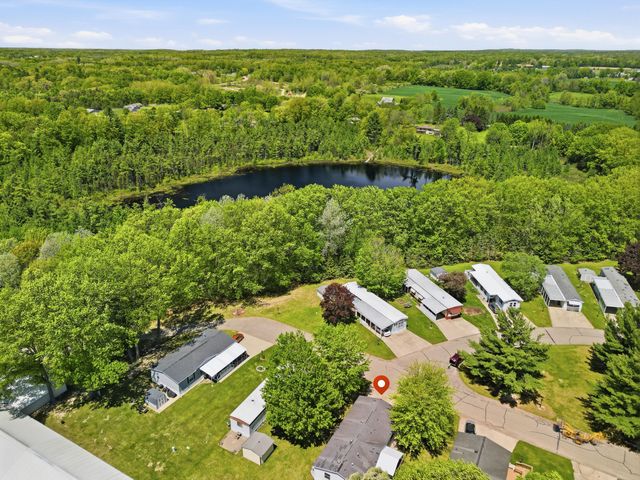 166 Aspen Street NE, Cedar Springs, MI 49319