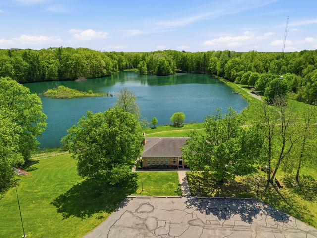 166 Aspen Street NE, Cedar Springs, MI 49319