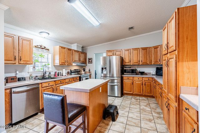 305 Breezy Lane, Youngsville, LA 70592