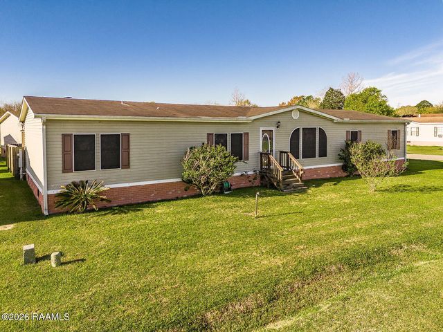 305 Breezy Lane, Youngsville, LA 70592