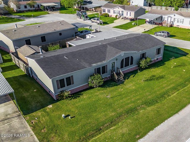 305 Breezy Lane, Youngsville, LA 70592