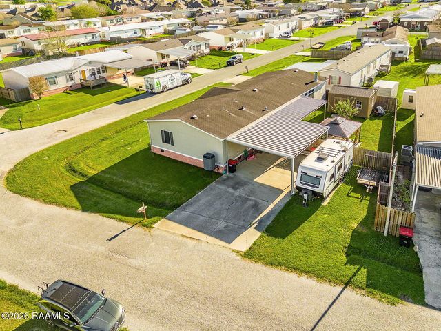 305 Breezy Lane, Youngsville, LA 70592