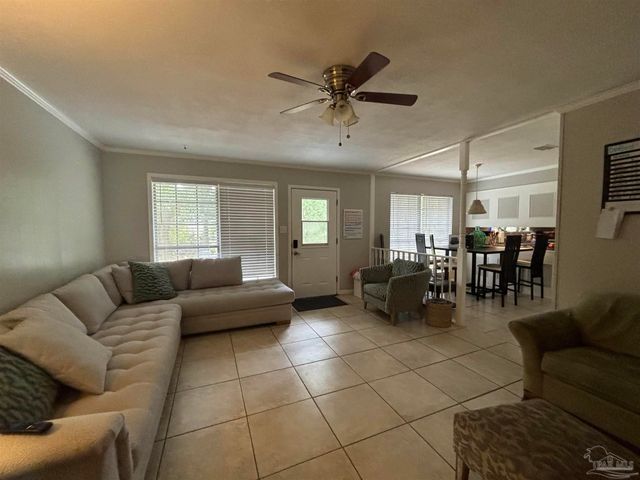 1080 Farmington, Pensacola, FL 32504