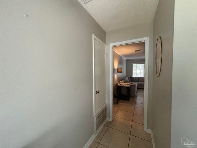 1080 Farmington, Pensacola, FL 32504