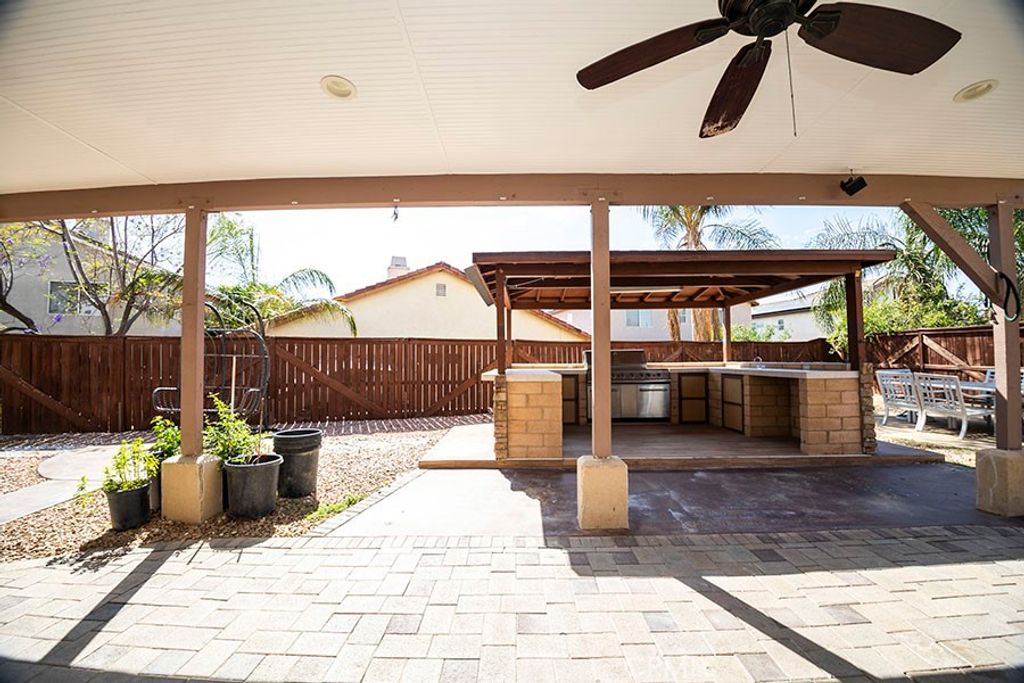 Image 14 of property listing at 15391 Barona Court, Moreno Valley, CA 92555