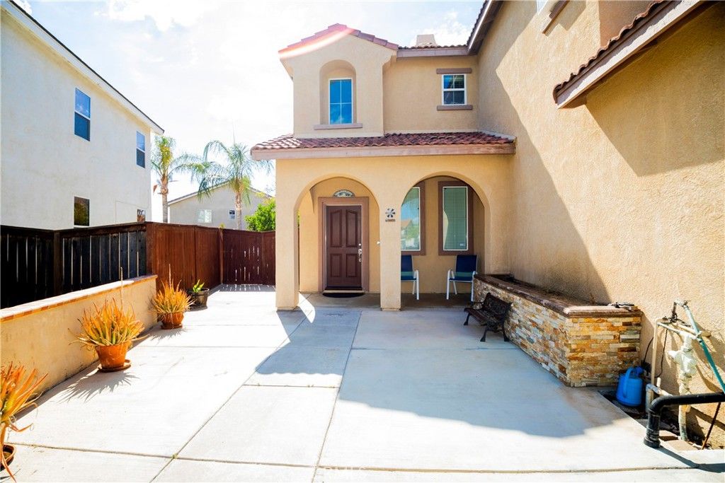 Image 2 of property listing at 15391 Barona Court, Moreno Valley, CA 92555
