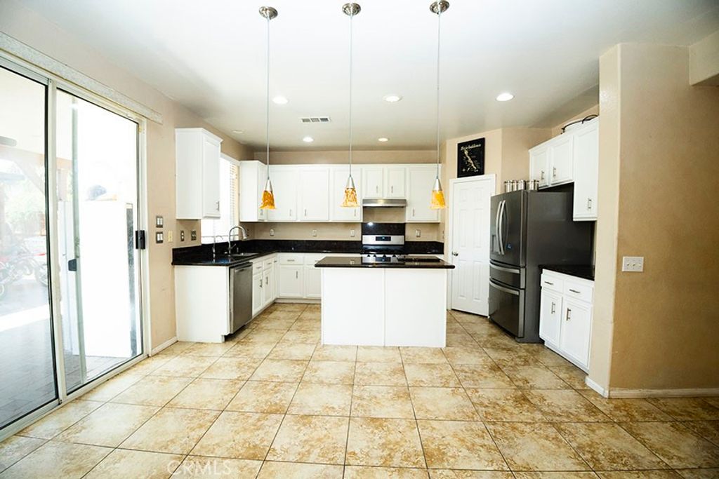 Image 3 of property listing at 15391 Barona Court, Moreno Valley, CA 92555