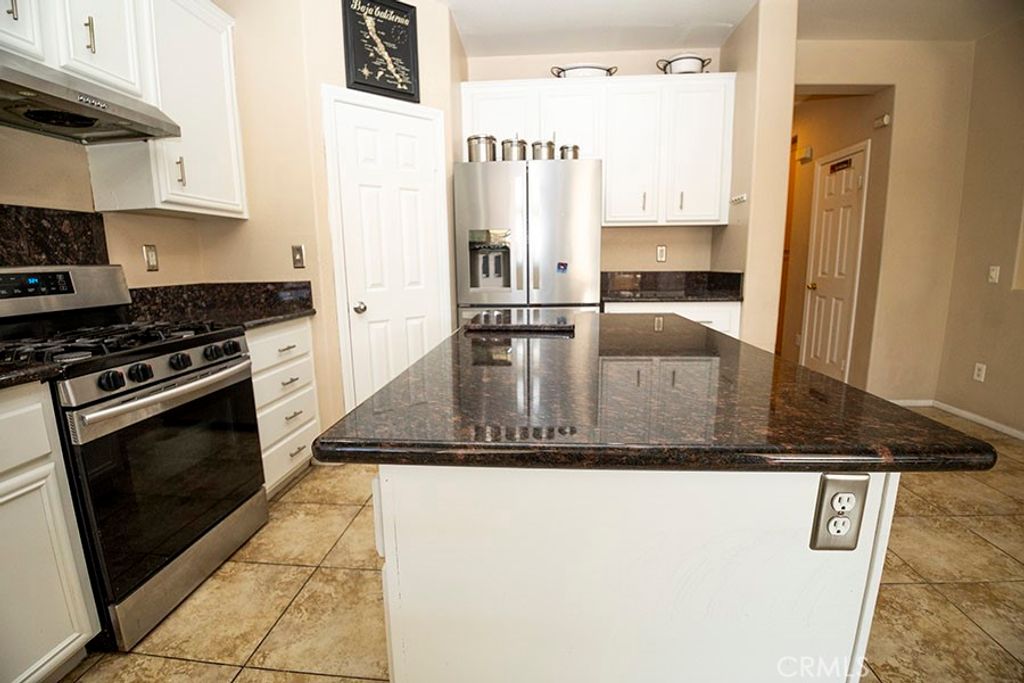Image 4 of property listing at 15391 Barona Court, Moreno Valley, CA 92555