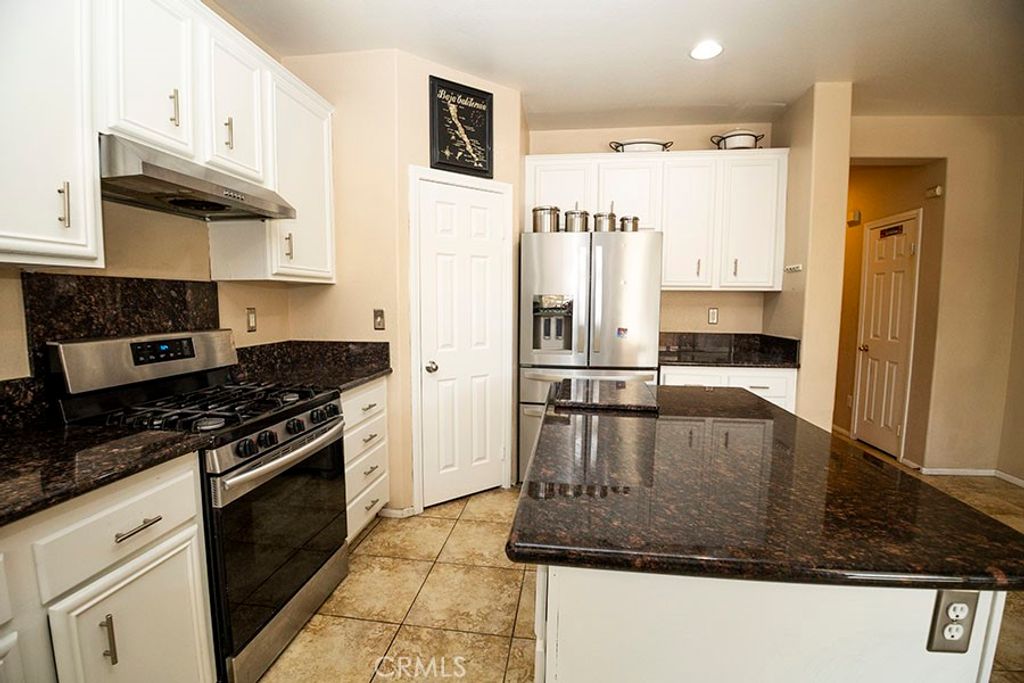 Image 6 of property listing at 15391 Barona Court, Moreno Valley, CA 92555